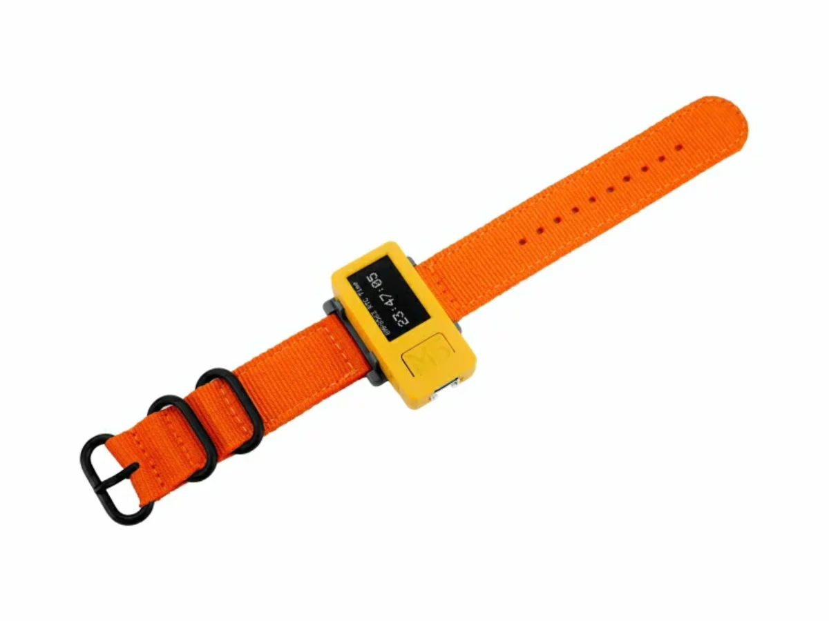 M5StickC-PLUS2-with-Watch-